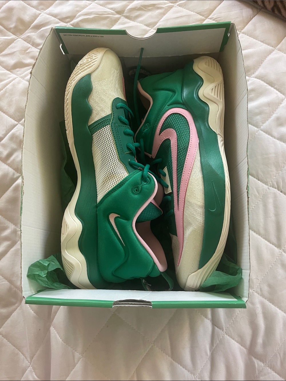 Nike Green and Pink Giannis Immortality 3 Low-Top Basketball Shoes - Size 13